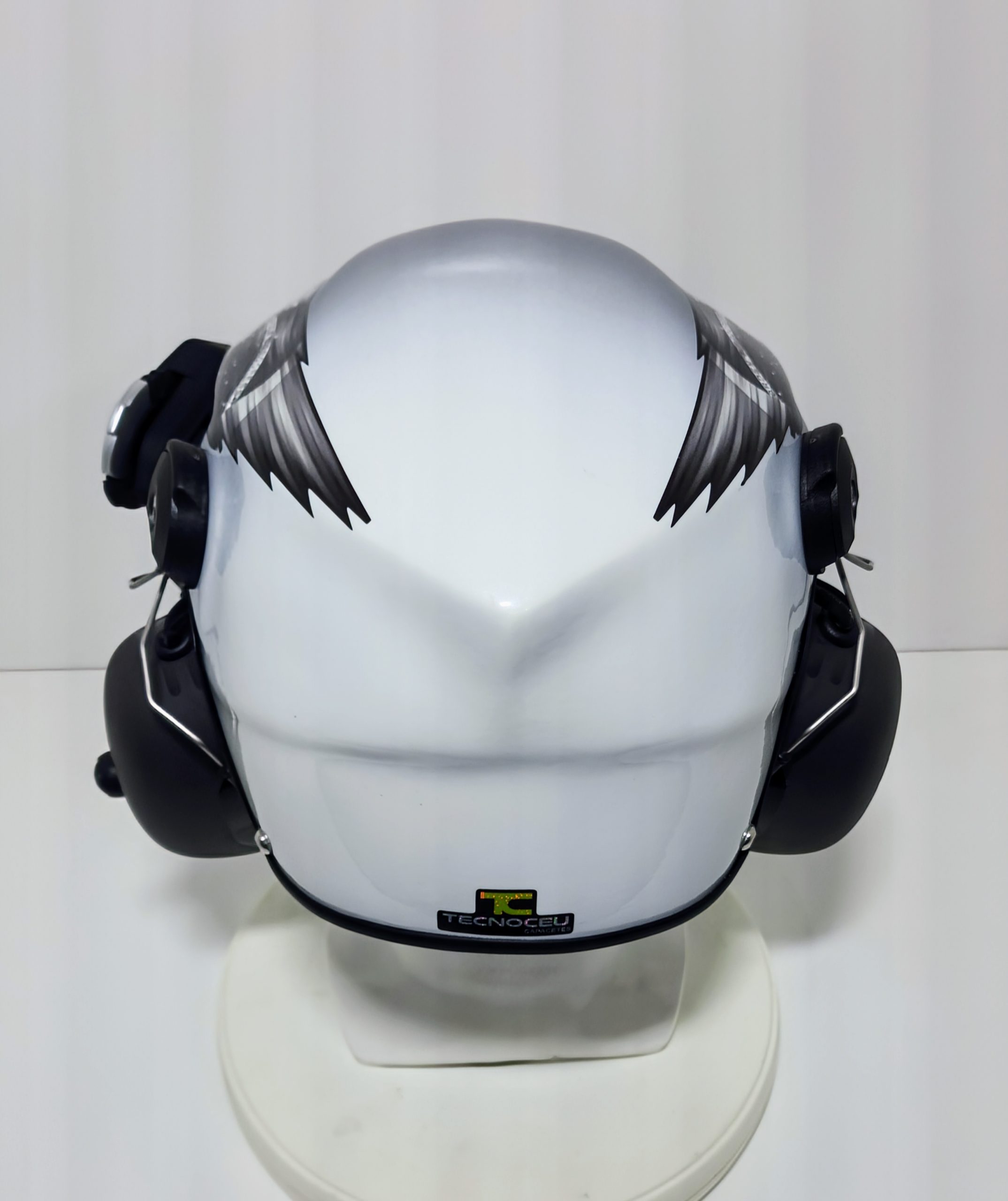 Cinza Degrade e Branco com Asas do Brasil e Colmeia - Imagem 4